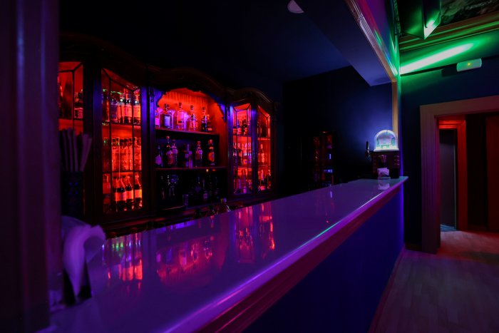 O Bar...